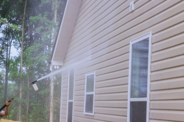 Home Power Washing in Elkhart