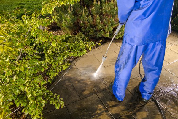 Hardscape Cleaning in Elkhart