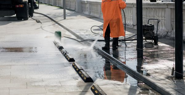 Parking Lot Pressure Washing in Elkhart