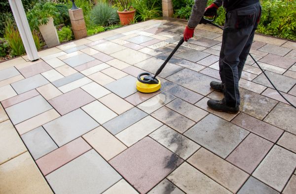 Patio Washing in Elkhart