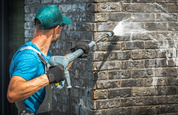 Brick Wall Cleaning in Elkhart