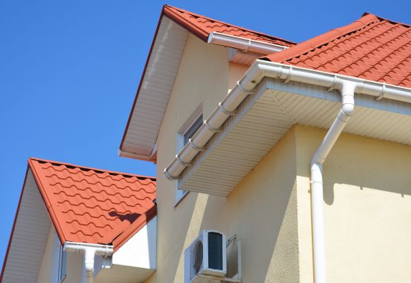 Soffit Cleaning in Elkhart