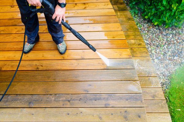 Porch Cleaning in Elkhart