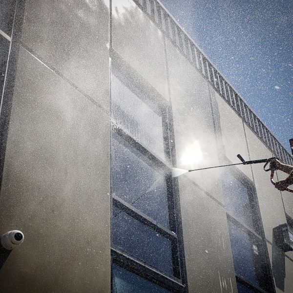 Exterior Building Washing in Elkhart