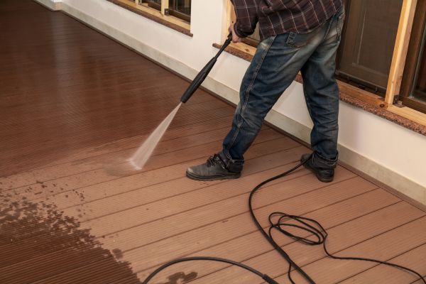 Veranda Cleaning in Elkhart