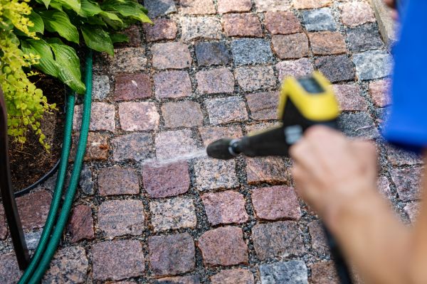 Cost of Paver Sidewalk Cleaning in Elkhart