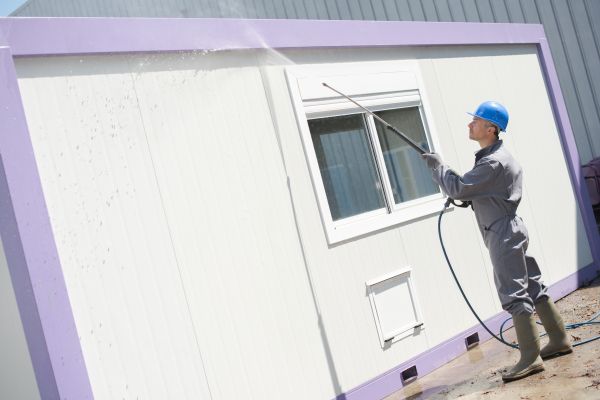 Apartment Pressure Washing in Elkhart